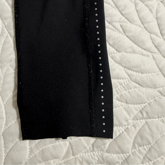 Lululemon Fast and Free Reflective High-Rise Tight size 4 - Picture 8 of 16